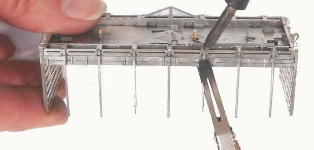 Wellerin 0,8mm kärkeä ja nosta lämpötila 450 asteeseen.