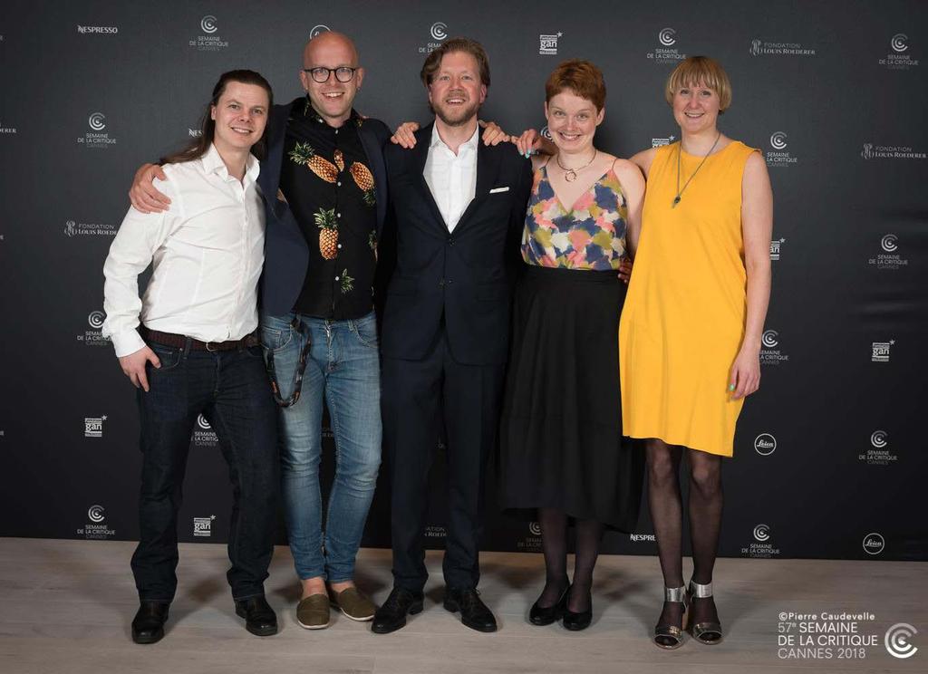 Tiikeri-elokuvan tekijöitä Cannesin elokuvajuhlilla: äänisuunnittelija Jorma Kaulanen, tuottaja Jussi Rantamäki, ohjaajakäsikirjoittaja Mikko Myllylahti, pukusuunnittelija Milja Aho ja tuottaja