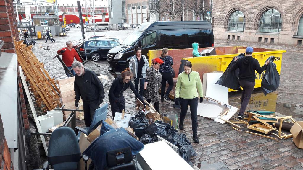 Kiinteistö Säätiön toimistorakennus Katajanokan rannassa on vuonna 1897 rakennettu makasiinirakennus, jonka sisätilat rakennettiin vuonna 1985 tiloiksi Suomen elokuvasäätiön käyttöön.