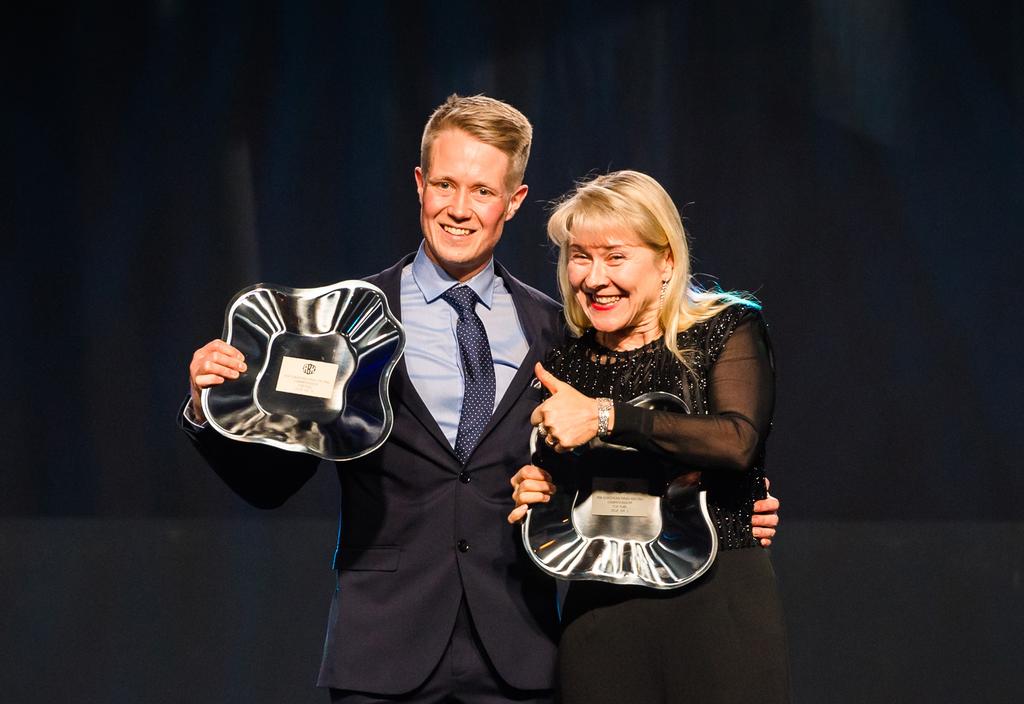 MESTAREIDEN ILLASSA PALKITUT 218 Luokka 5 (SuperCar 4WD, erikoisliukuesteet) 1. Matti Santti Kuopion Urheiluautoilijat SUOMENMESTARUUDET Luokka 1 (Super Saloon, vakioliukuesteet) 3.