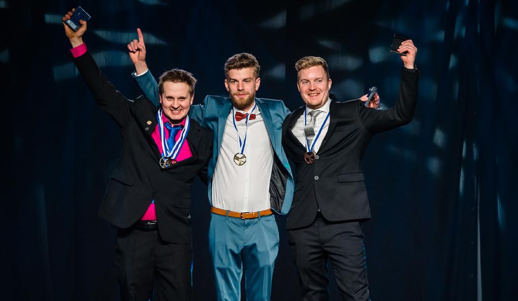 MESTAREIDEN ILLASSA PALKITUT 218 RALLICROSS RX ACADEMY 1. Sami-Matti Trogen Länsiväylän UA SUOMENMESTARUUDET AUTOKROSSI 3. Tero Tukiainen Parkanon Urheiluautoilijat 2.