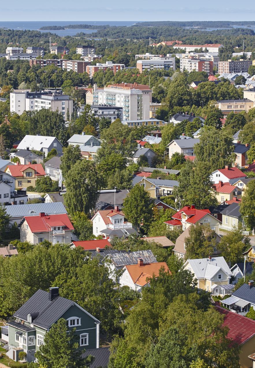 10.5.2019 Jäsenkirje 3/2019 Suomen Omakotiliitto ry EU-sääntely näkyy pientaloasukkaan arjessa Puolueet yksimielisiä siitä, että EU-sääntelyn kansallisessa soveltamisessa tulee huomioida
