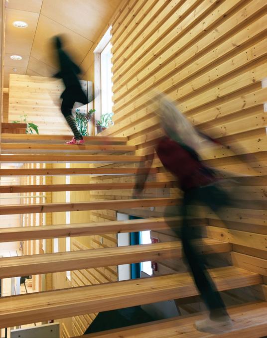 TULEVAISUUDEN Haukkamäen koulu Kari Järvinen ja Merja Nieminen Kuva Kimmo Räisänen tehtävä 4 GALLUP Millaisista elementeistä rakentuu hyvä koulu, jossa kaikki viihtyvät ja opiskelu on mukavaa?