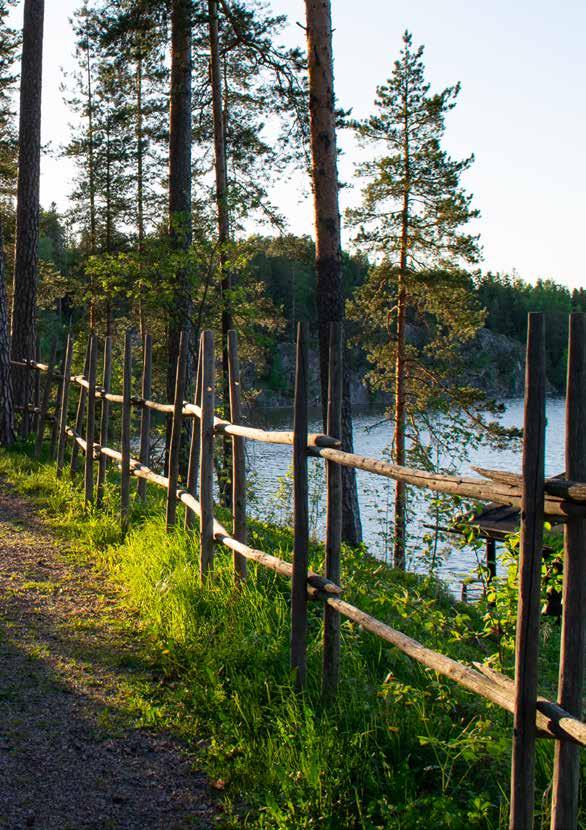 TERVE- TULOA TUUSULANJÄRVELLE! Aluekartta ja liikenneyhteydet..........2 Bussiaikataulu ja hinnasto............ 4 Näe & koe......................7 Tekemistä Tuusulanjärvellä.......... 13 Ostospaikkoja.