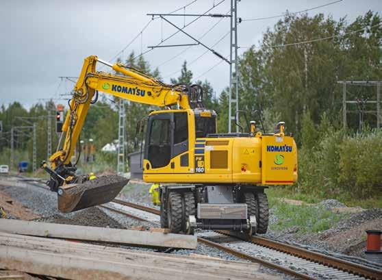 Ennakoiva suunnittelu on arvossaan. Sundströmin kalusto ratatyömailla Satamaradan pohjavesisuojauksen rakentaminen oli jo varsin pitkällä elokuun alussa.