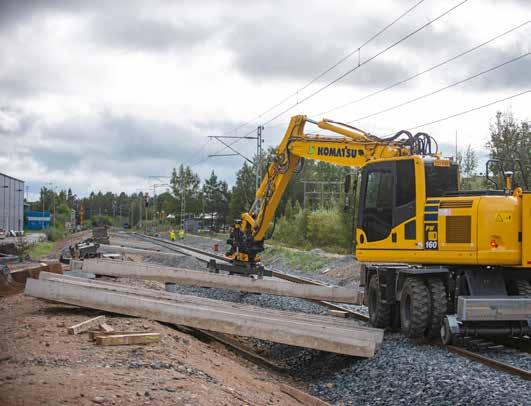 Engcon EC226 on välttämätön varuste tämän tyyppisessä työssä. Ohjaimissa Stig-Erik Sundqvist.