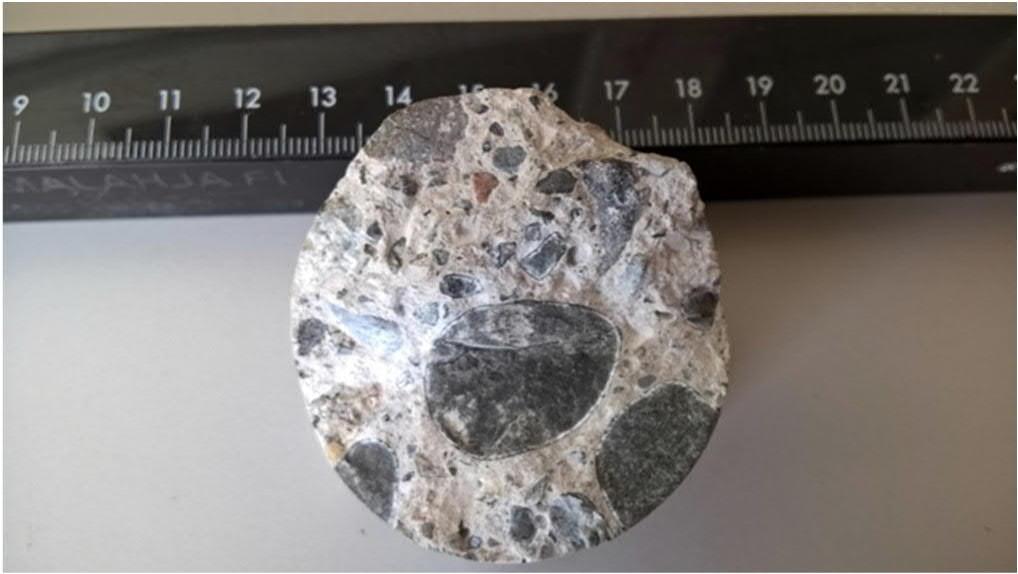 pakkasrapautumisesta siinä, että pakkasvaurio on lähinnä betonin