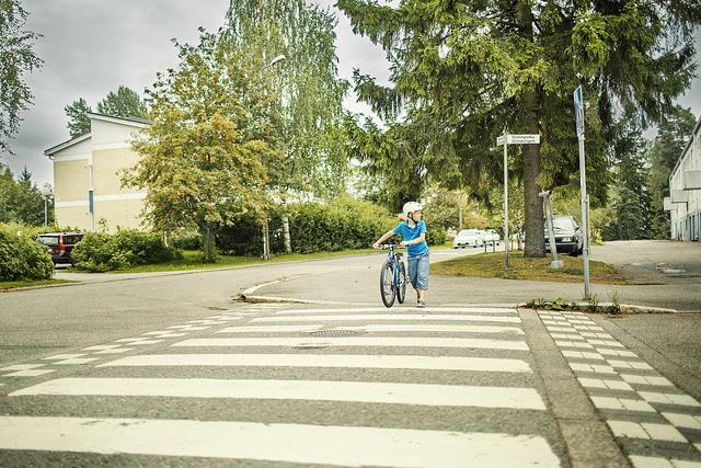 kulkevat läpi elämän Arkiliikunnalla