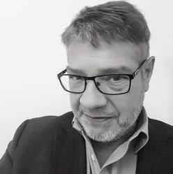 Michael Stucki Nicolas Hauzaree Andreea Stefanescu Urs Markwalder Restez propriétaire des vos données: la digitalisation dans le secteur immobilier Jeudi, 1 er
