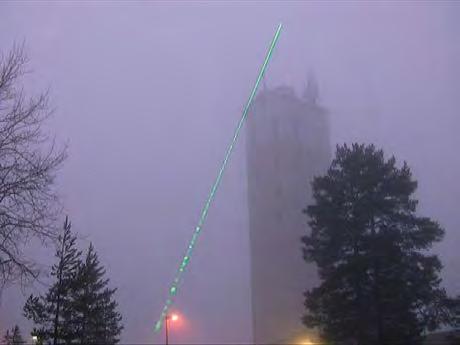 Menestystarina elektro-optiikan tutkimuksesta Älykkäät ampumatarvikkeet nousivat otsikoihin Persianlahden sodan aikana vuonna 1991.