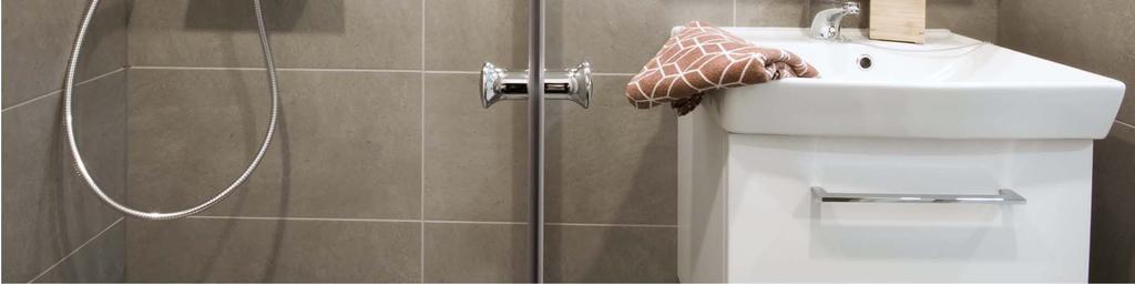 Asunnossa 87,0 m² LTO-laitteen alapuolella Valkoinen runko Kalusteovet Novart Valkoinen matta Tiber 961 Kalustevetimet Novart Valkoinen metallivedin WK12 WC-istuin Ido Glow 60, 35360 Hanat Mora