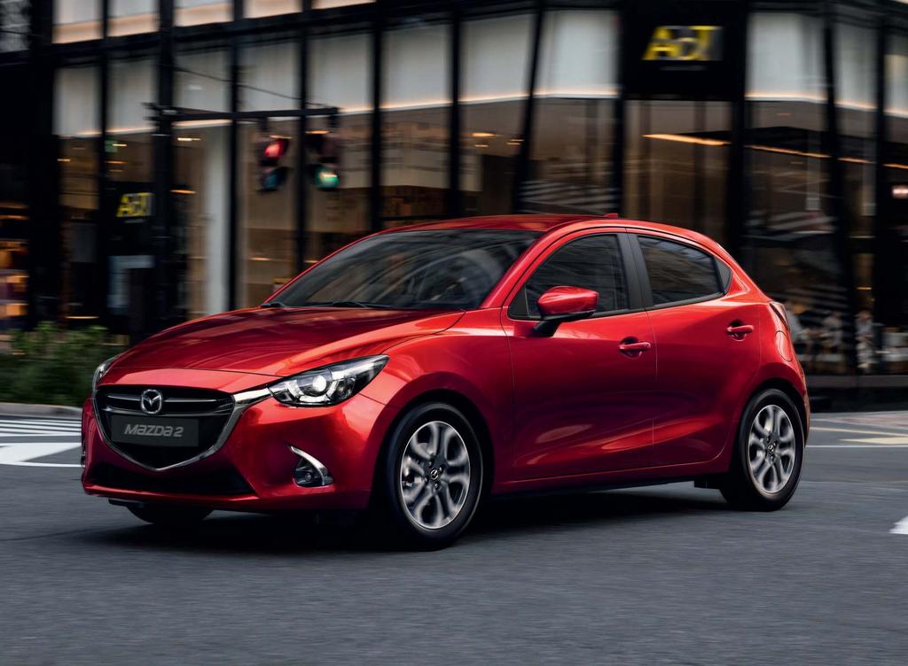 Mazda2:n ominaisuuksien täysimittainen hyödyntäminen on nyt entistä helpompaa, sillä sen lukuisat älykkäät teknologiat toimivat taustalla huomaamatta ja