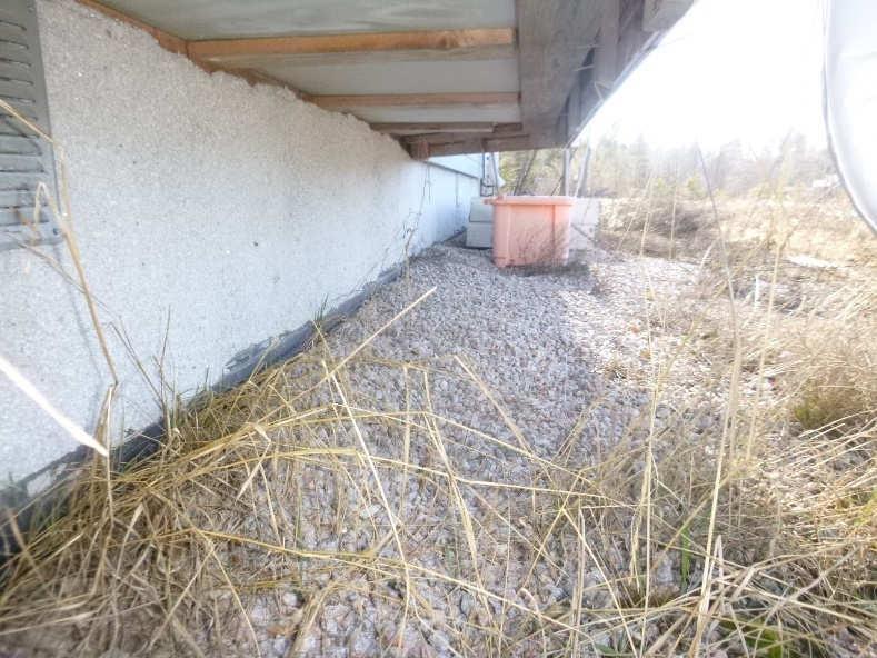 9 TEKNISET KÄYTTÖIÄT Betonisten perustusrakenteiden tekninen käyttöikä on sama kuin rakennuksen käyttöikä. Puurakenteisen alapohjan (ns.