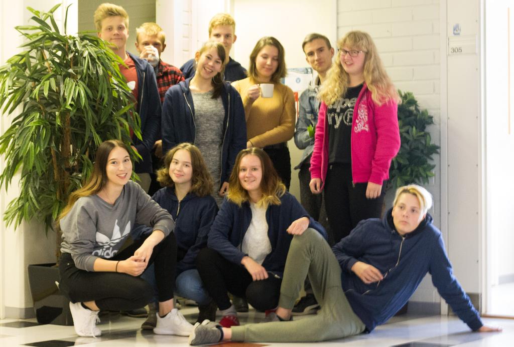 TERVETULOA NUORISOFOORUMIIN! Keski-Suomen nuorisovaltuuston tehtävänä on tuoda nuorten ja lasten mielipiteitä esiin sekä edistää lasten ja nuorten osallisuutta maakunnassa.