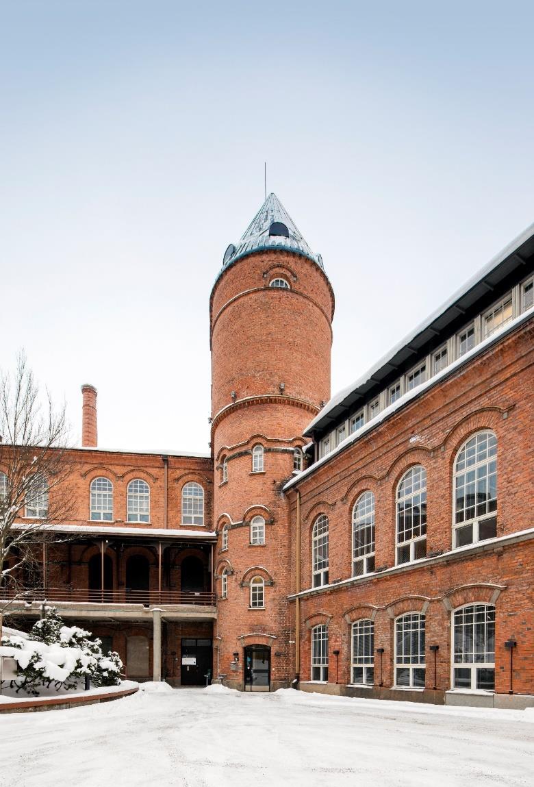 SISÄLLYSLUETTELO TAUSTAA HANKKEELLE 4 MYYNTIPROSESSI 5 MYYNTIPROSESSIN LISÄTIEDOT 6 SIJAINTI 7 PERUSTIEDOT 9