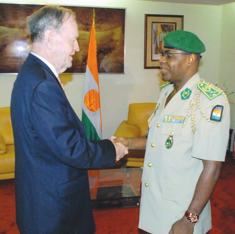 Etat, le Général de Corps d Armée Djibo Salou, a reçu en audience, vendredi dans l après-midi, une délégation canadienne composée de responsables de la compagnie GOVIEX Uranium, conduite par M.