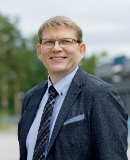 tuotekehityspäällikkö, tuotekehitysjohtaja Samanaikaiset luottamustoimet: Hallituksen jäsen: Helkama Bica Oy 2014- Hämeen kauppakamari 2014- Teknologiateollisuus