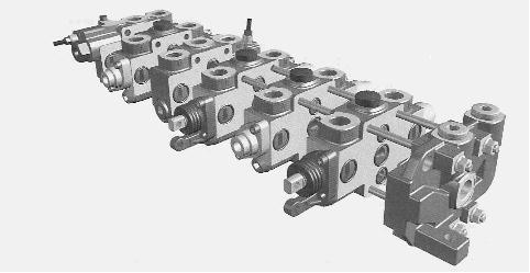 Kuva 8.1 Kuva 8.2 8.1 SUUNTAVENTTIILIT Suuntaventtiileitä käytetään tilavuusvirran ohjaamiseen toimilaitteille (sylinterit tai hydraulimoottorit).