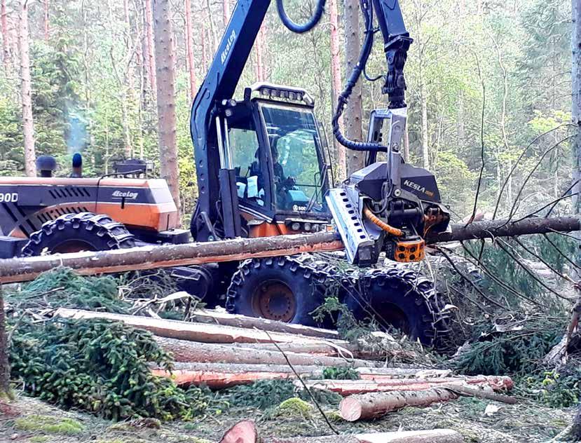KESLA 27RH-II 28RH-II 29RH-II 30RH-II KESLA- harvesterikourien järein tuoteperhe edustaa markkinoiden tuoreinta designia ja teknologiaa.