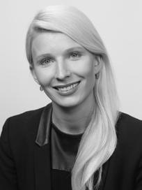 VUOSI 2018 TOIMITUSJOHTAJAN KATSAUS TOIMINTAYMPÄRISTÖ ROVIO SIJOITUSKOHTEENA STRATEGIA LIIKETOIMINTA VASTUULLISUUS HALLINNOINTI Jenny Wolfram Niklas Zennström Hallituksen jäsen Oikeustieteen maisteri