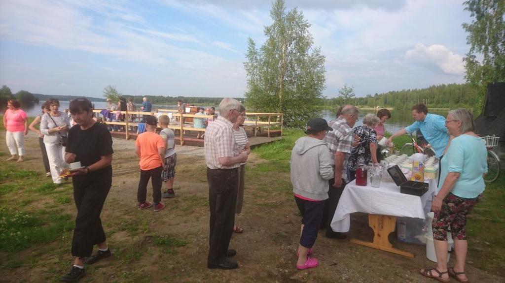 13 Kehittämistarpeet: Kantojärven kyläläisille tehtiin hankkeen toimesta kaksi kyselyä. Kyselyjen tavoitteena oli kartoittaa hyvinvointia monipuolisesti.