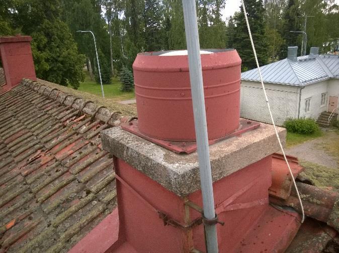 .3.1. Ilmanvaihtokoneet ja varusteet Poistokoneina toimivat vesikatolla olevat huippuimurit.