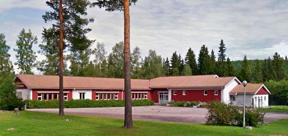 sille, miksi rakennuksen ka yttötarkoituksen muutos onnistui niin hyvin. Kuvia koulusta ennen ka yttötarkoituksen muutosta.