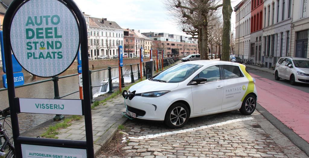 GENT- Yhteiskäyttöautot Gentissä yhteiskäyttöautoilun edistäminen on osa liikennepolitiikkaa ja yksi keino päästä tavoitteeseen vähentää autoliikennettä 50% vuoteen 2030 mennessä.
