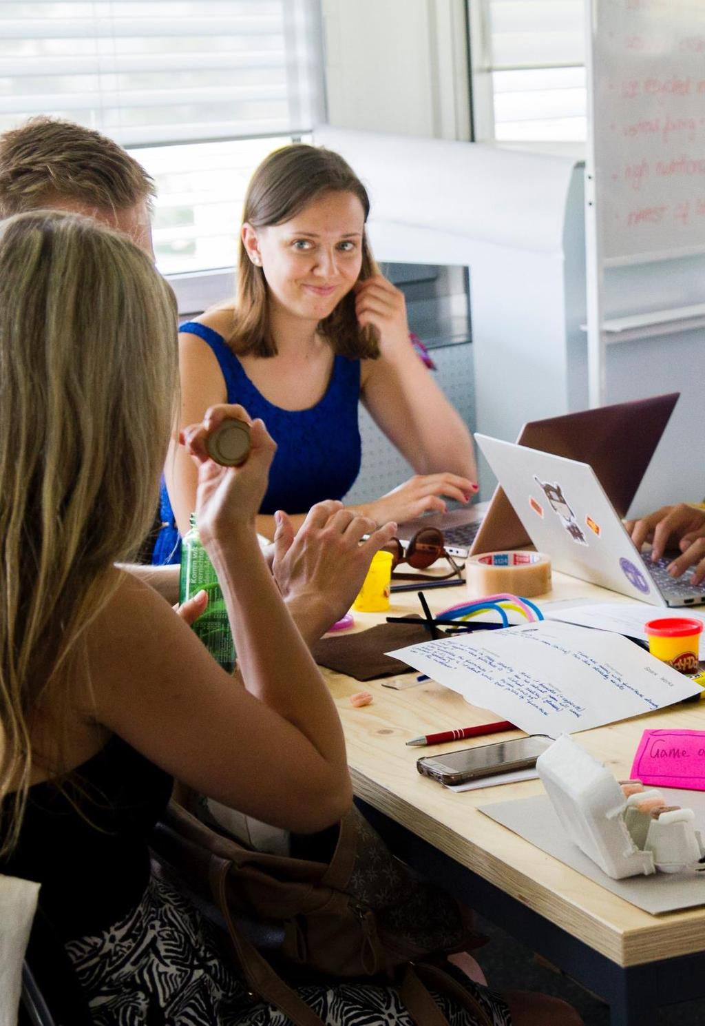 Tavoitteena on tukea kaikkien talon käyttäjien verkostoitumista ja yhteisöllisyyttä, koska niiden avulla saadaan aikaan positiivista synergiaa ja yhteistä innostusta.