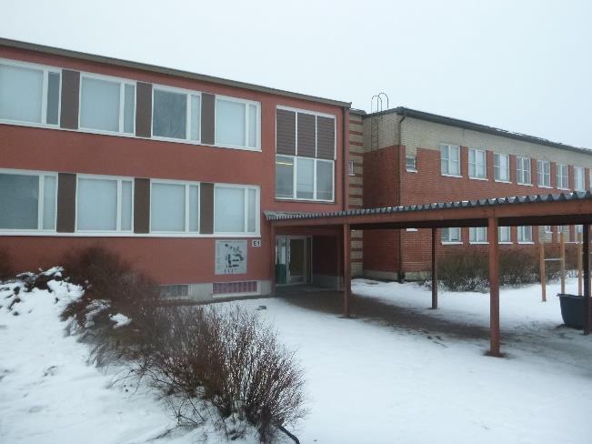Räystäskourujen mahdolliset vuodot aiheuttavat paikallista normaalia suurempaa kosteusrasitusta