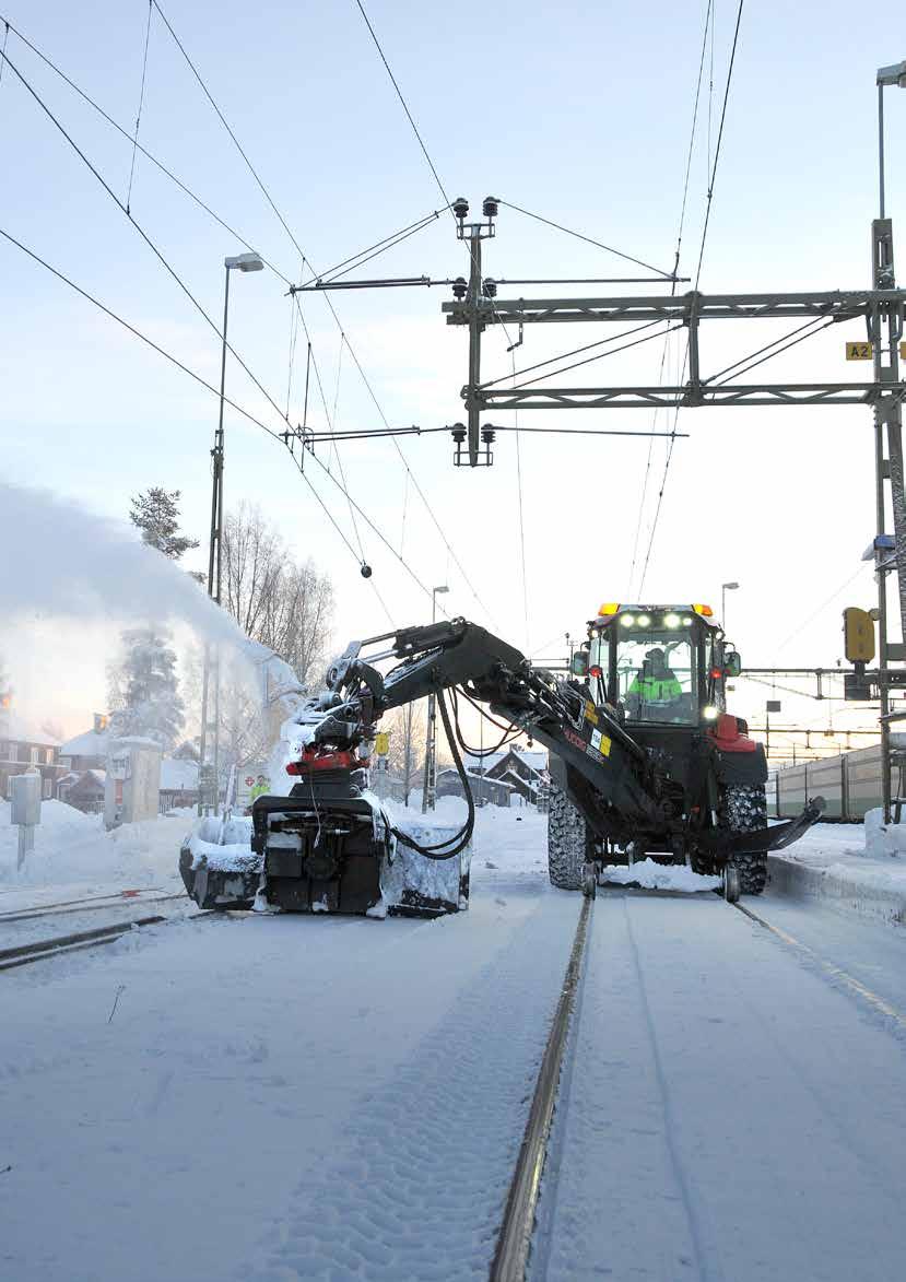 Lisätietoa osoitteessa: rototilt.fi/rautatie Rautatie Voimaa ja joustavuutta oikeana yhdistelmänä.