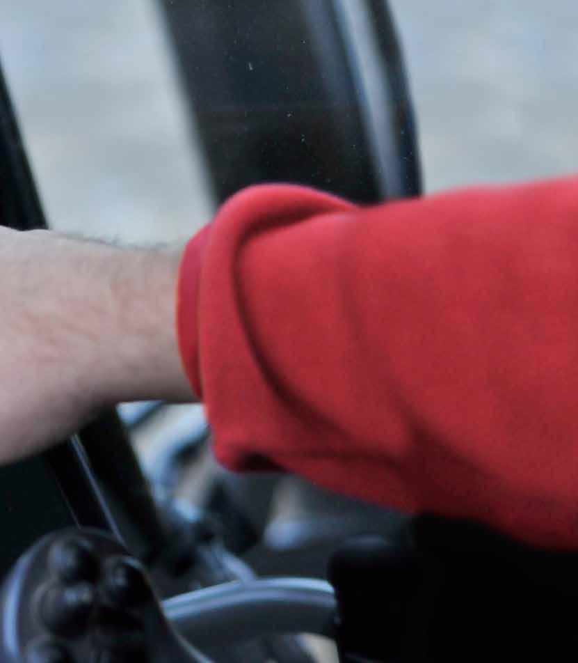 OHJAUSJÄRJESTELMÄ Älykkäät toiminnot ja paras turvallisuus Innovative Control System, ICS, on älykkäimmän ohjausjärjestelmämme nimi.