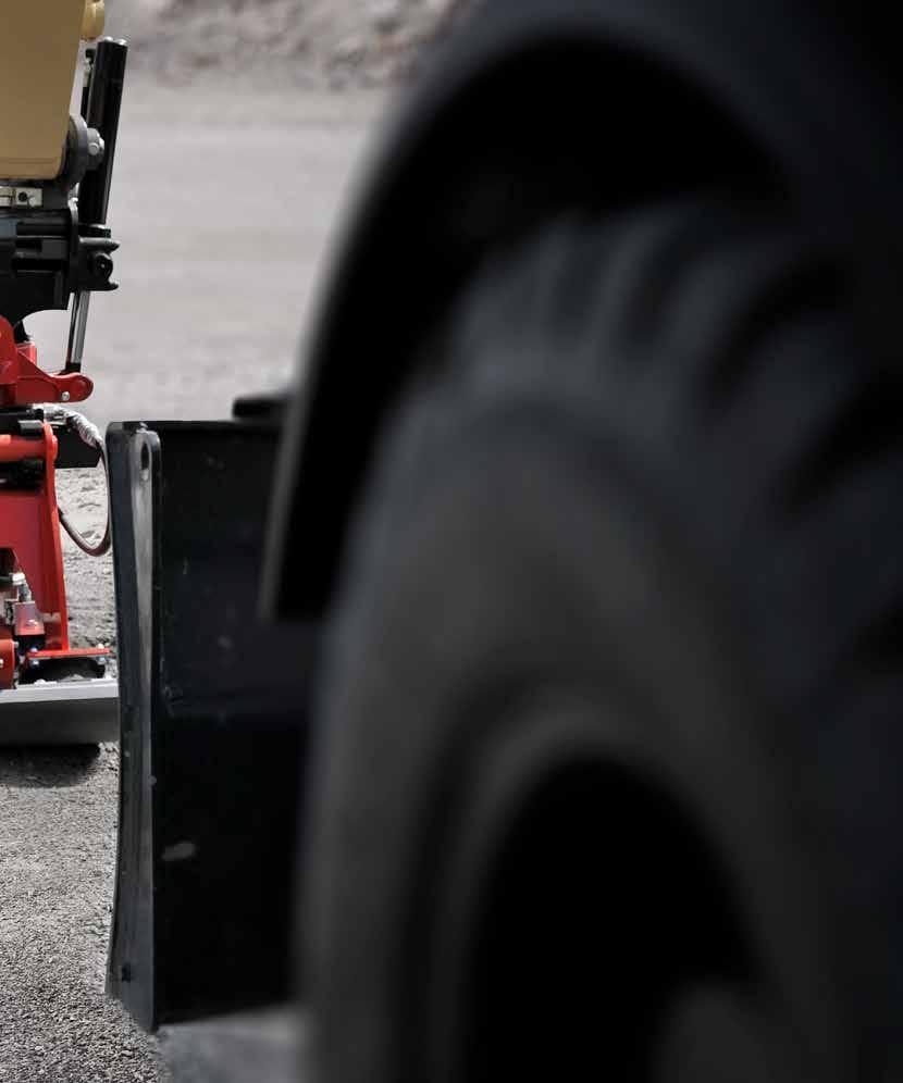 TYÖLAITE Lue lisää osoitteesta: rototilt.