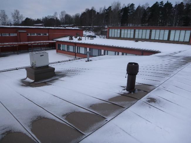 Yläpohjan läpivienneissä ei havaittu