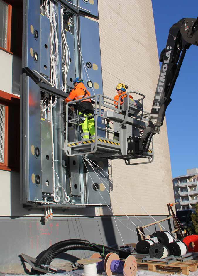 NOUSUKAAPELIT Pilaster -hormeissa on tila- ja kannakointivaraukset asuntojen nousukaapeleita varten.