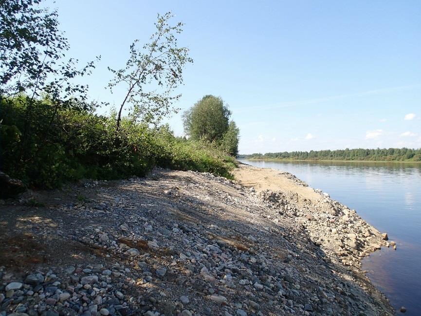 Pääasiallinen tutkimusmenetelmä putkilinjan alueella oli maa-aineksen kuoriminen koneellisesti arkeologisessa valvonnassa.