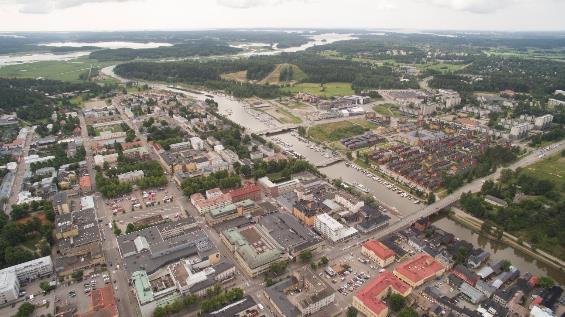 Länsiranta on osa keskustaa - Asumista - Työpaikkoja - Palveluja -