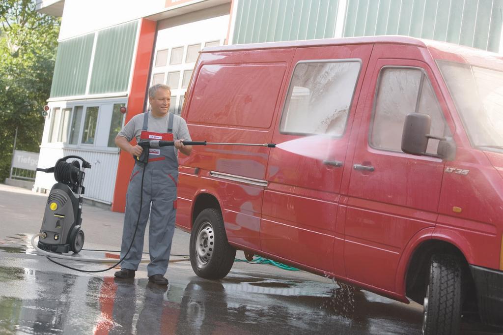 TEKNISET TIEDOT JA LAITE. HD 7/18 CX Plus Vahva ja kestävä 3-vaihe moottori Servo Control: Portaaton paineen ja vesimäärän säätö suoraan pesukahvasta.