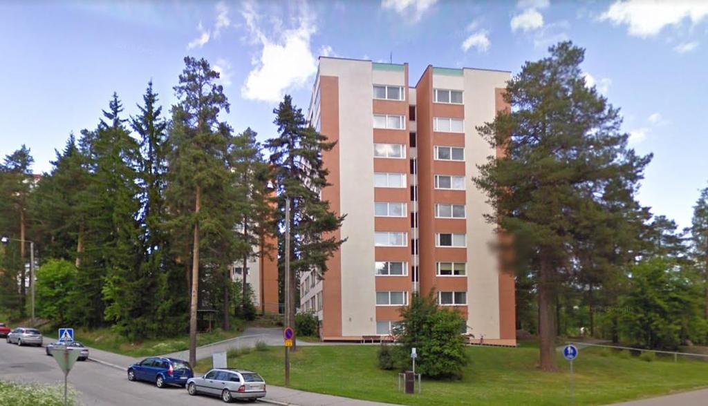 RAJALAN AITTA, PUIJONLAAKSO 12-43 9 KUVA 4 SUUNNISTAJANTIEN ASUMASOLU, PYSÄKÖINTIALUE ETUALALLA Korttelissa 40 sijaitsee kolmen kahdeksankerroksisen tornitalon ryhmä, jotka on suunnitellut
