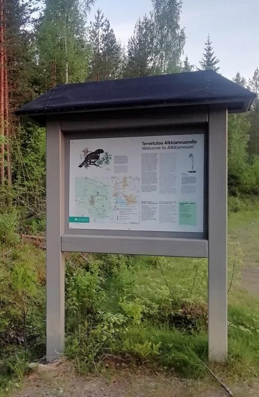 Parkanoon tulee alueelta matkaa noin 28 km, Karviaan noin 22 km. Löydät Alkkianvuorelle ajamalla noin 20 km Parkanosta Vaasan suuntaan valtatie 3:sta.