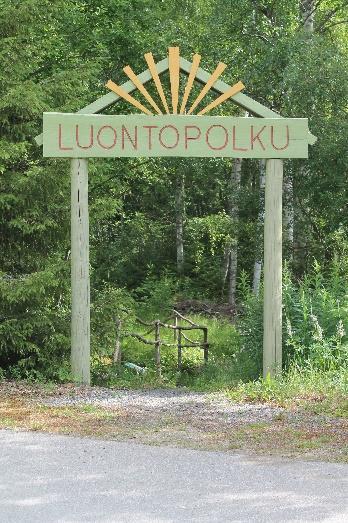 Viinikanjoen kalastusalueen välittömässä läheisyydessä sijaitsee keskustan monipuoliset palvelut. Urheilukalastustoimintaa Viinikanjoella ylläpitää ansiokkaasti Parkanon Urheilukalastajat Ry.