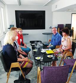 Kokoamme yritysten näkemyksiä valiokunnissa sekä erilaisten ajankohtaisia asioita koskevien selvitysten kautta.