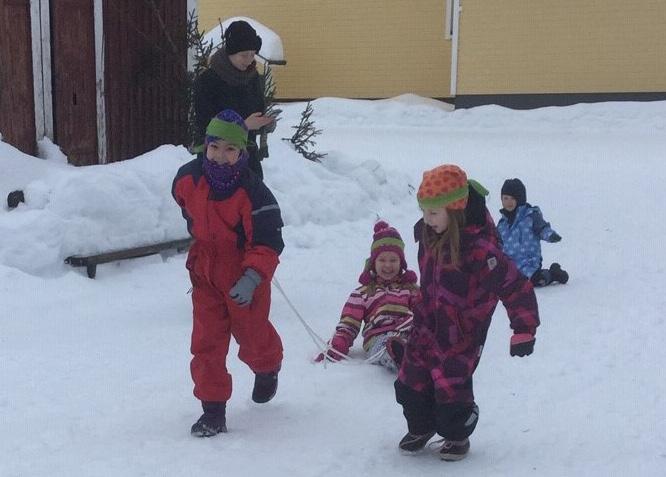 Kuulumisia: Kiitos- ja rukousaiheita toiminnastamme Perjantait ja leirit Minun ajanlaskuni kulkee perjantaista perjantaihin.