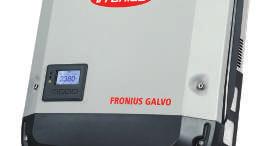 / 6 FRONIUS SNAPINVERTER Fronius SnapINverter -invertterit vakuuttavat yhtenäisellä, älykkäällä rakenteellaan ja parhaalla mahdollisella joustavuudellaan.