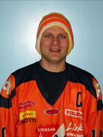 Tapio Niskanen 2+0 Tomi Meriläinen 1+1 Sami Turpeinen 1+0 Kai Reittu 0+1 29.10.2009 16:00 Maks-91 luopuu sarjapaikastaan Mikkeliläinen Maks-91 luopuu 1.