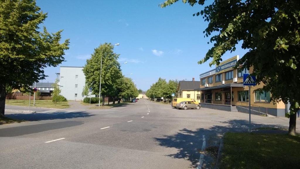 Voimassa oleva asemakaava Suunnittelualueella on voimassa asemakaava Ak 5, jonka Raahen kaupunginvaltuusto on hyväksynyt 21.3.1941 ja sisäasiainministeriö on vahvistanut 2.5.1941. Alue on asemakaavassa osoitettu asuin- ja liikerakennuksia varten.