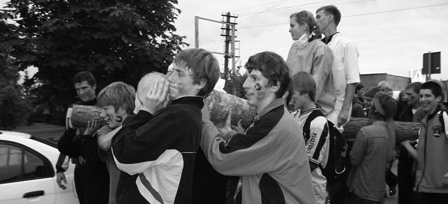 Nr. 4 (258) 28. september 2005 Juhtkond tänab Kehalise kasvatuse ainekomisjoni ja kõiki nende abilisi tervisespordipäeva läbiviimise eest.