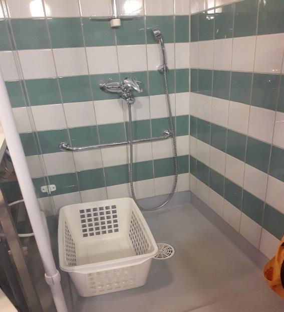 Kiinteistössä on esiintynyt viemärin hajuja. Kartoitushetkenä ongelmaa ei ollut.