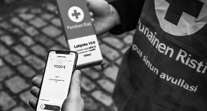 Maria Santto Benjamin Suomela Käteisen käytön vähetessä vapaaehtoisten rooli Nälkäpäivän näkyväksi tekemisessä kasvaa.