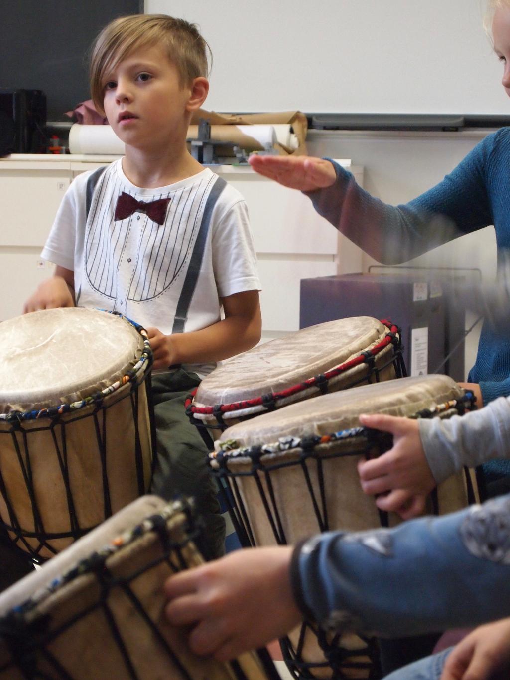 DOING BY LEARNING- DOING Aikaisempaa mallia toiminnasta ei ole Kahden hyvin erilaisen pedagogisen maailman yhteen sovittaminen (jopa sanan pedagogiikka merkitys voi olla erilainen peruskoulun ja